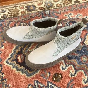 Brand New Sundance shoes by Toni Pons